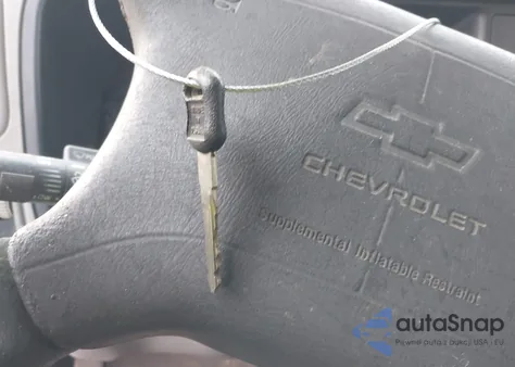 1997 Chevrolet C1500 Fleetside из США, поврежденный, VIN 2GCEC19RXV1262396